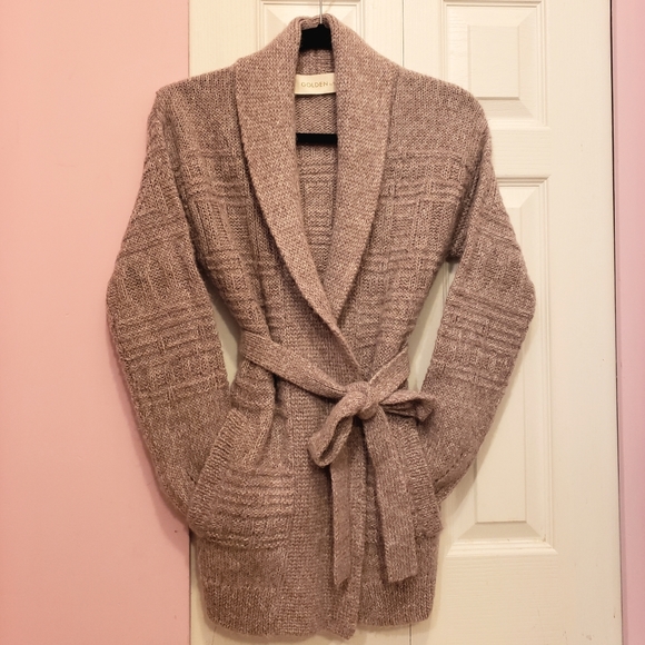 Aritzia Sweaters - Golden by TNA "BAFFIN" Sweater